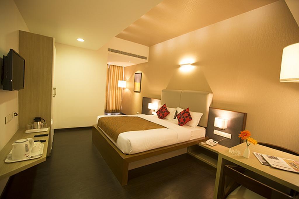Vinaya Royal Inn Kammasandra Kamer foto