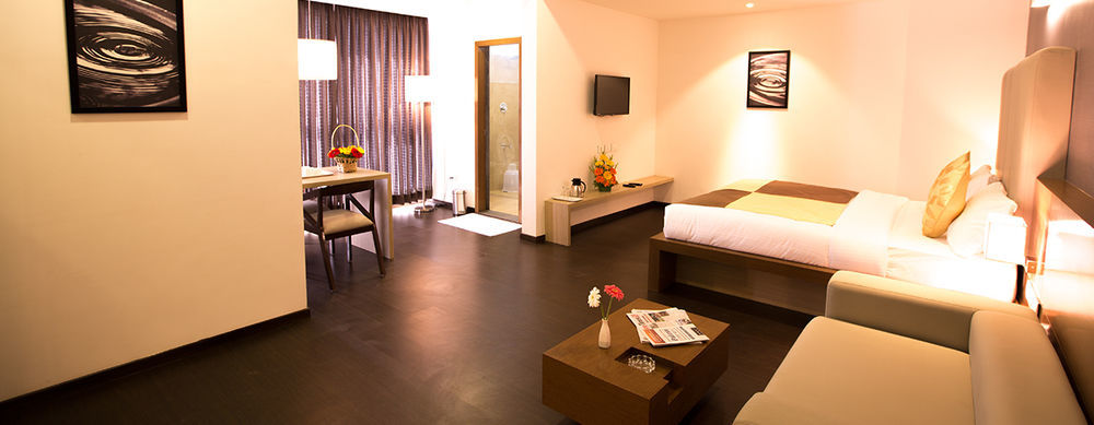 Vinaya Royal Inn Kammasandra Buitenkant foto