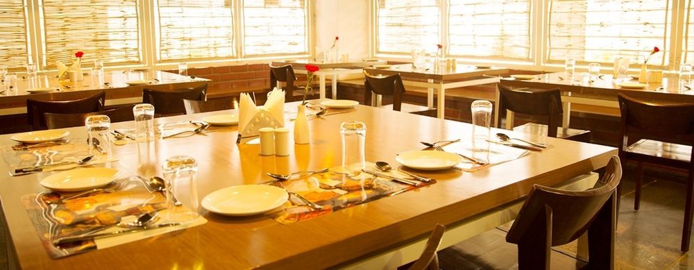 Vinaya Royal Inn Kammasandra Buitenkant foto